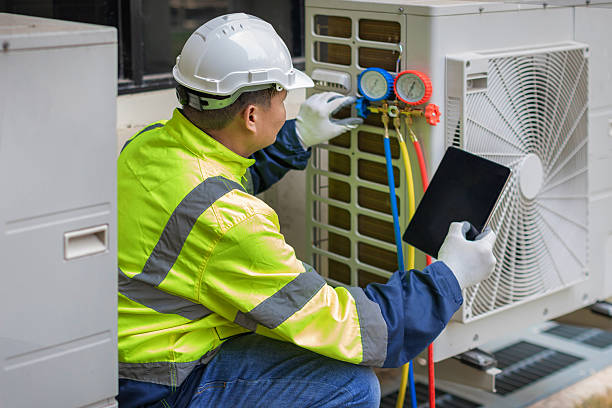 Professional Hvac technician working in Sargent, TX